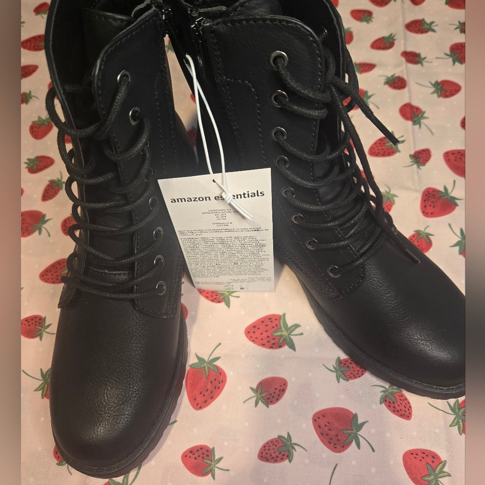 Combat Style Boots - Size 8.5